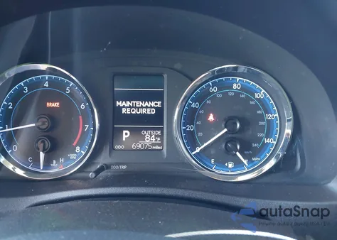 2019 Toyota Corolla Le from USA, damaged, VIN 2T1BURHE5KC160966